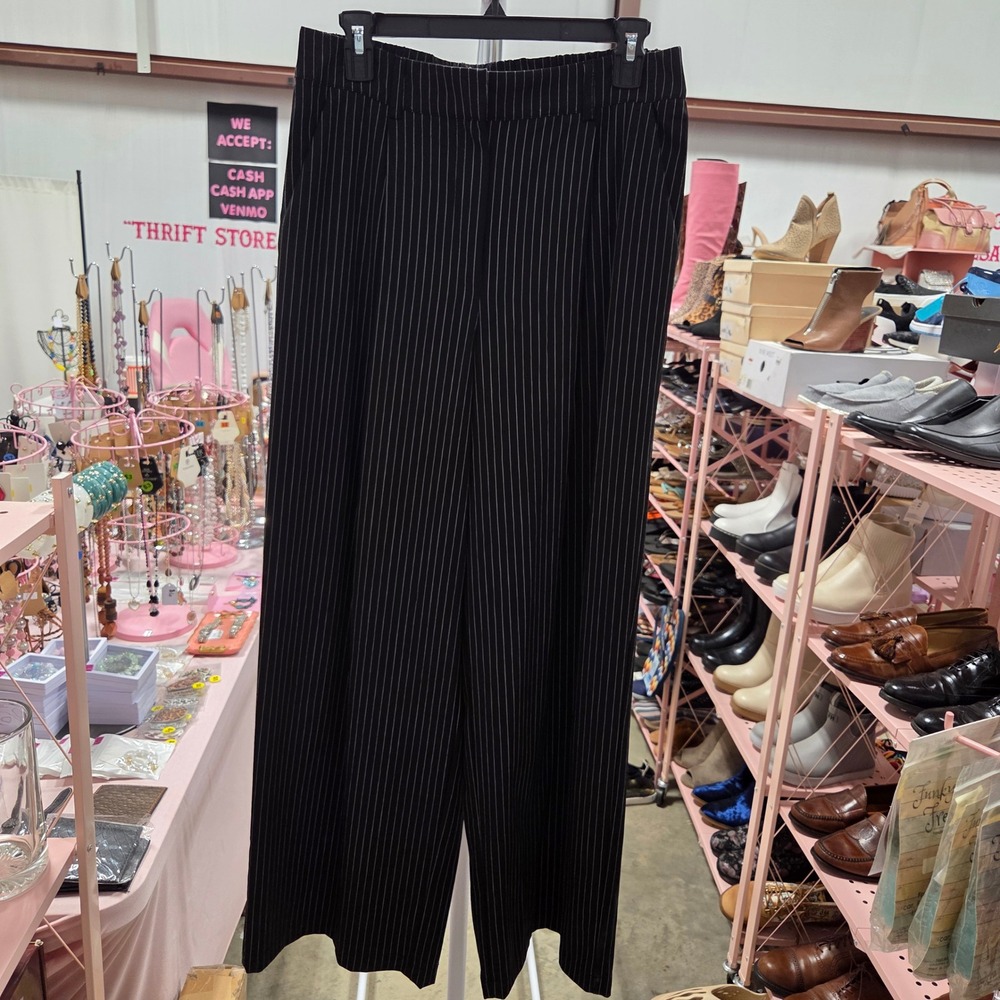 Bold Elements x Aly Brooke Pinstripe 2 Piece Set Crop Top Wide Leg Pants Black M - Picture 4 of 8
